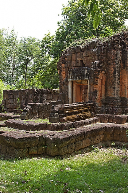 47-Prasat Prang Ku Somboon-017